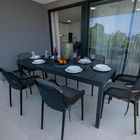 Apartment Premium Darja - - With Heated Pool