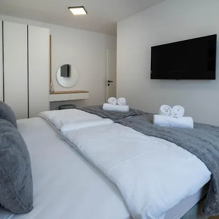 Lägenhet Premium Darja - - With Heated Pool *