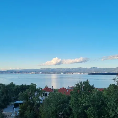 Apartman Premium Darja - - With Heated Pool Malinska